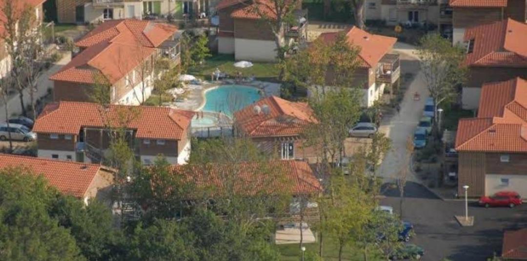 Les Terrasses Du Lac Piscine Et Vue Lac A4 Aureilhan  المظهر الخارجي الصورة